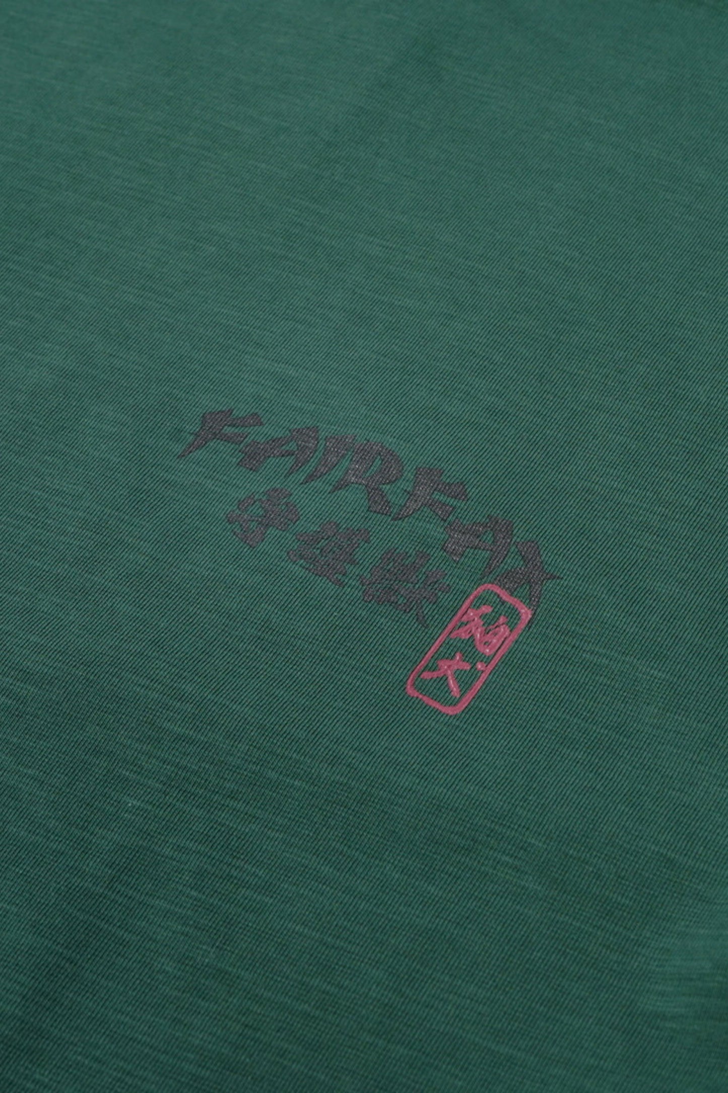 FAIRFAX KOMAINU GRAPHIC TEE