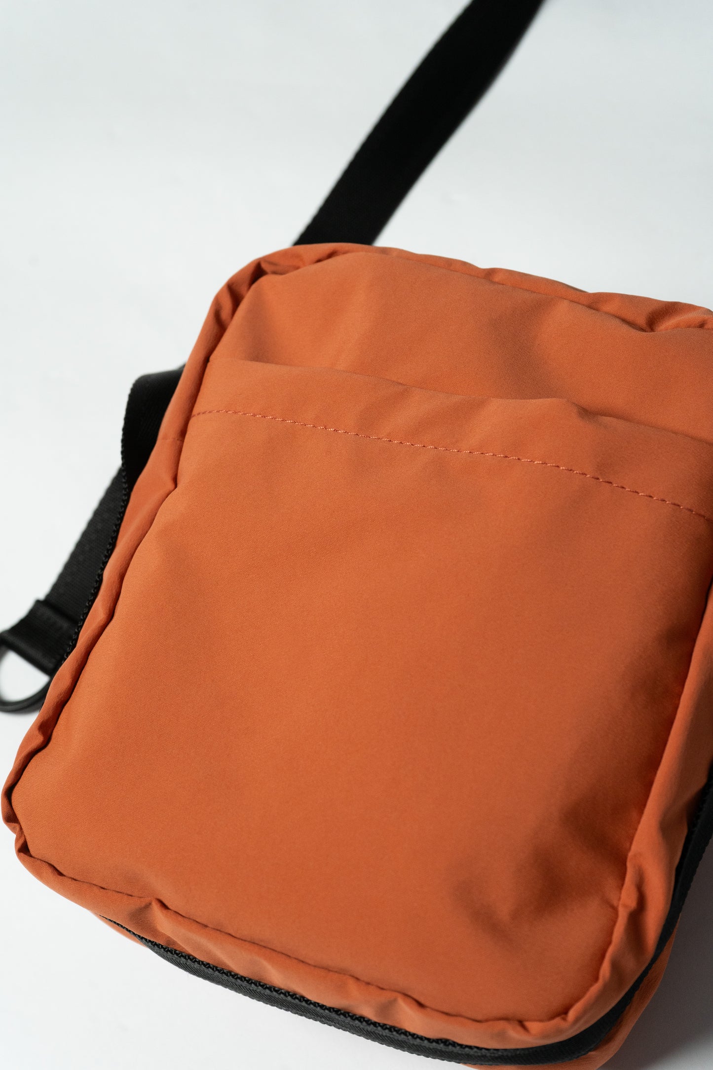 FAIRFAX SHOULDER BAG