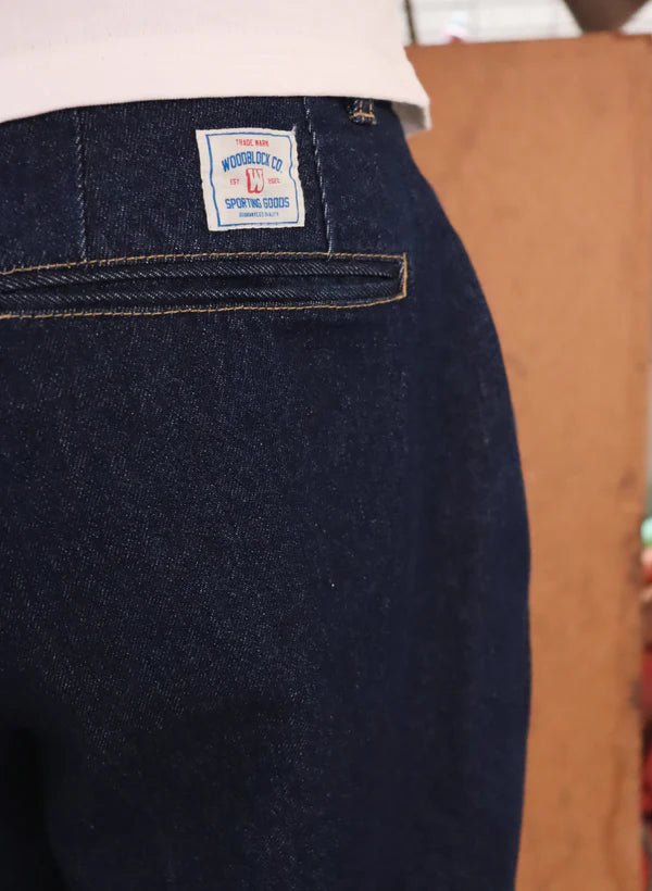 WOODBLOCK 2TUCK DENIM TROUSER - DARK INDIGO