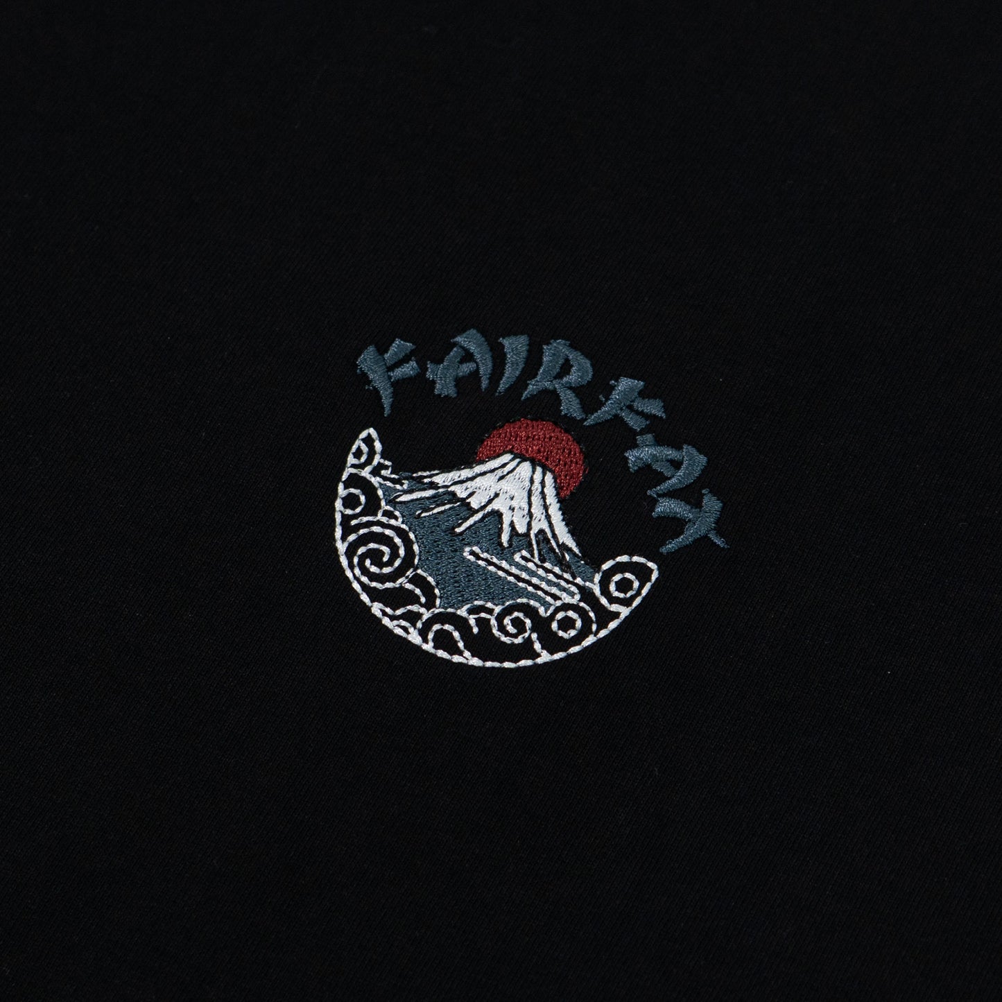 FUJISAN APPLIQUE TEE