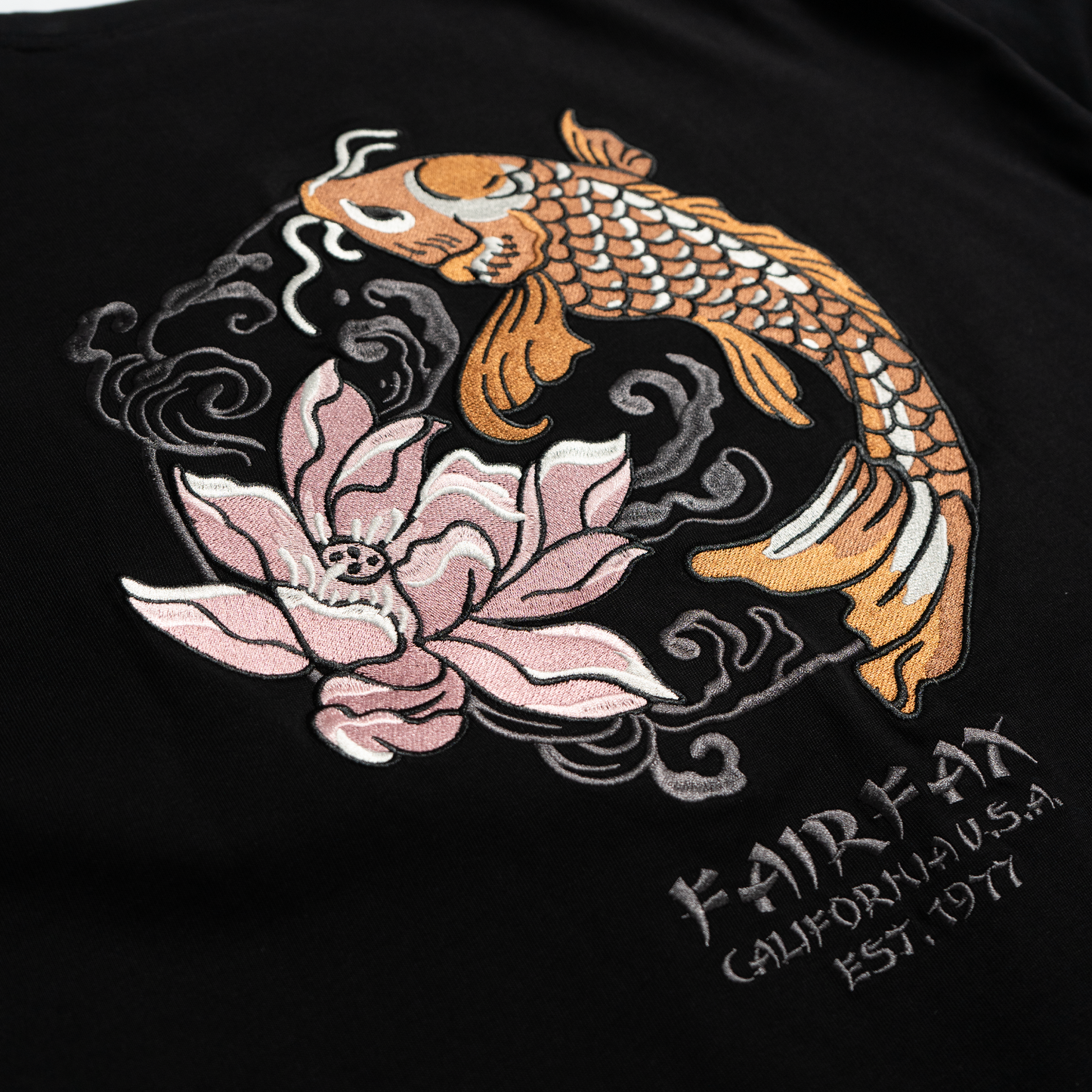 KOI LOTUS EMB. TEE - FFTE79