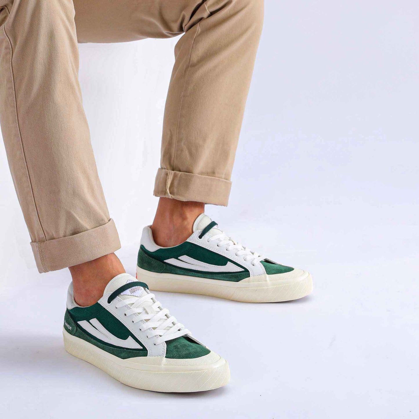 MV0001-311 Minivet : Forest Green