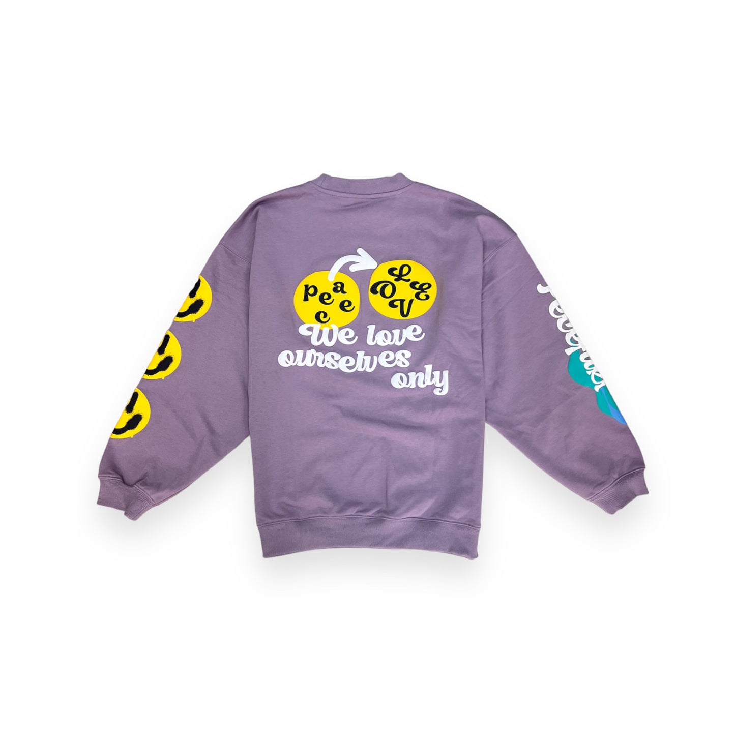 2ND CLOSET “WE LOVE ALL” SWEATSHIRT