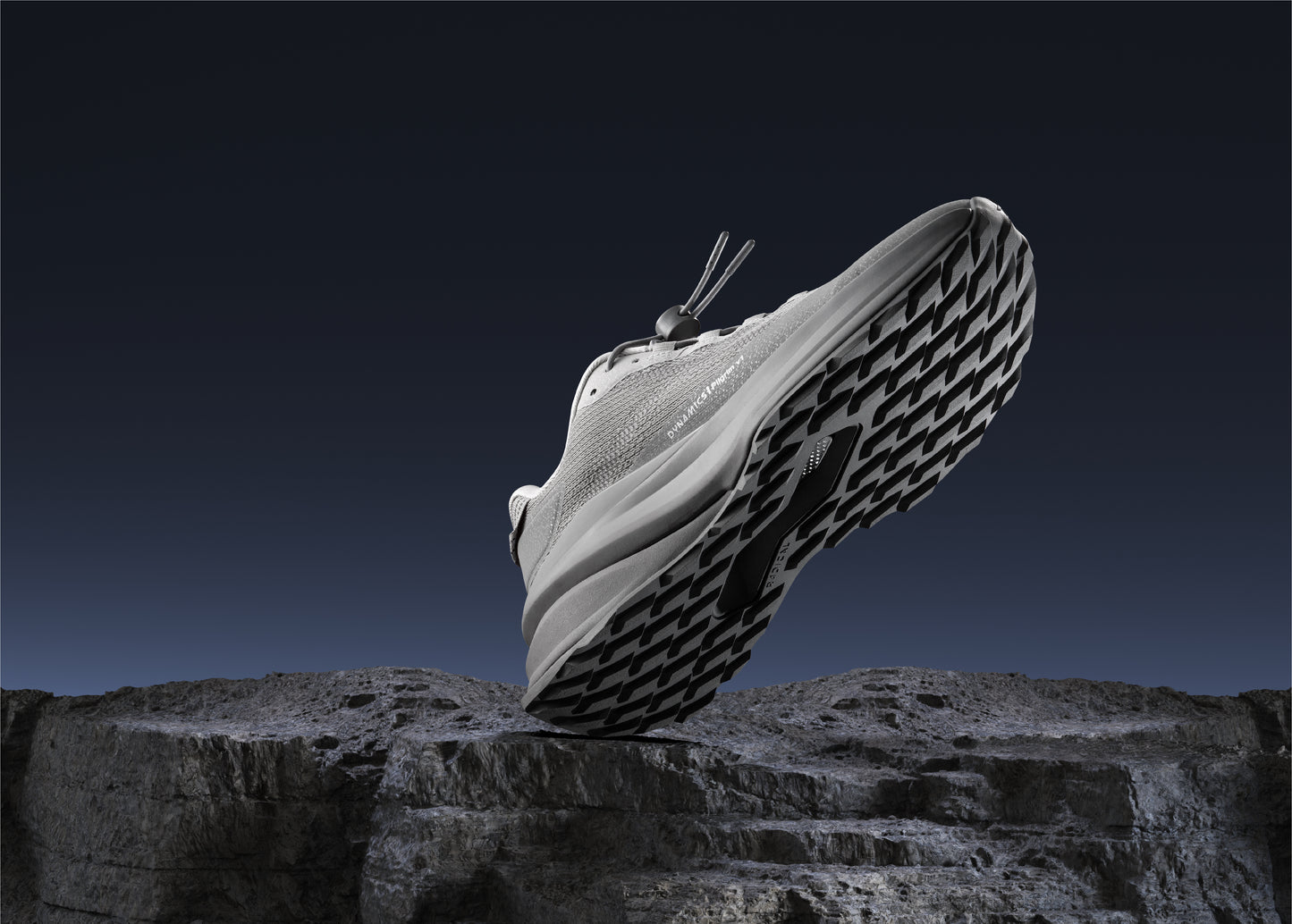 【全港首發預售!】NIID R4DICAL Pilgrim V1 御風朝聖者.長效動能暴走鞋.DARK FOREST炭黑