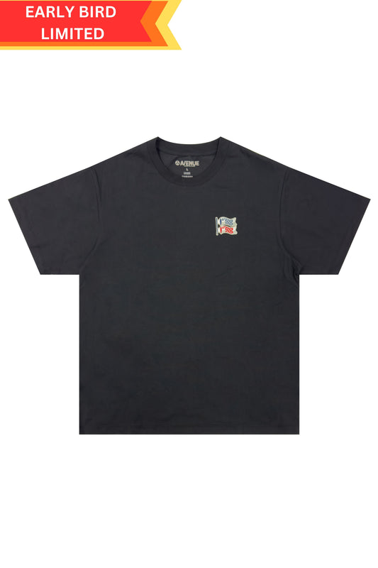 AVENUE COOL TOUCH BADGE TEE (FLAG)