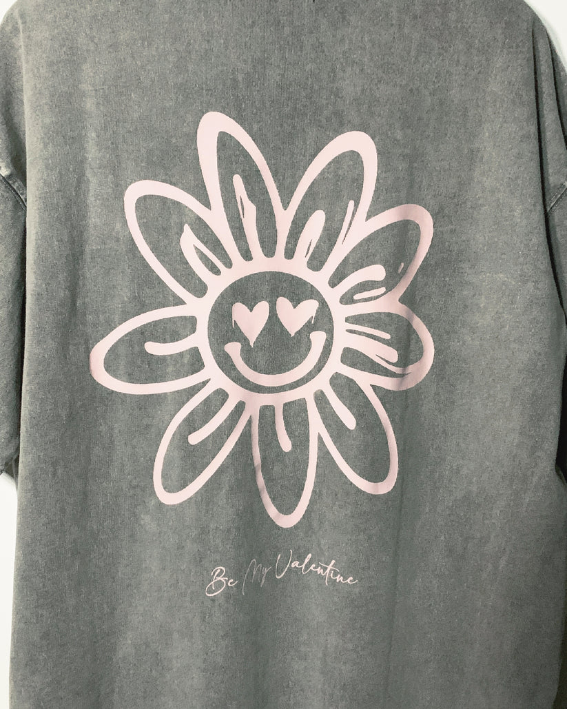 369 LAB Heart Eyes Baby Flower Tee
