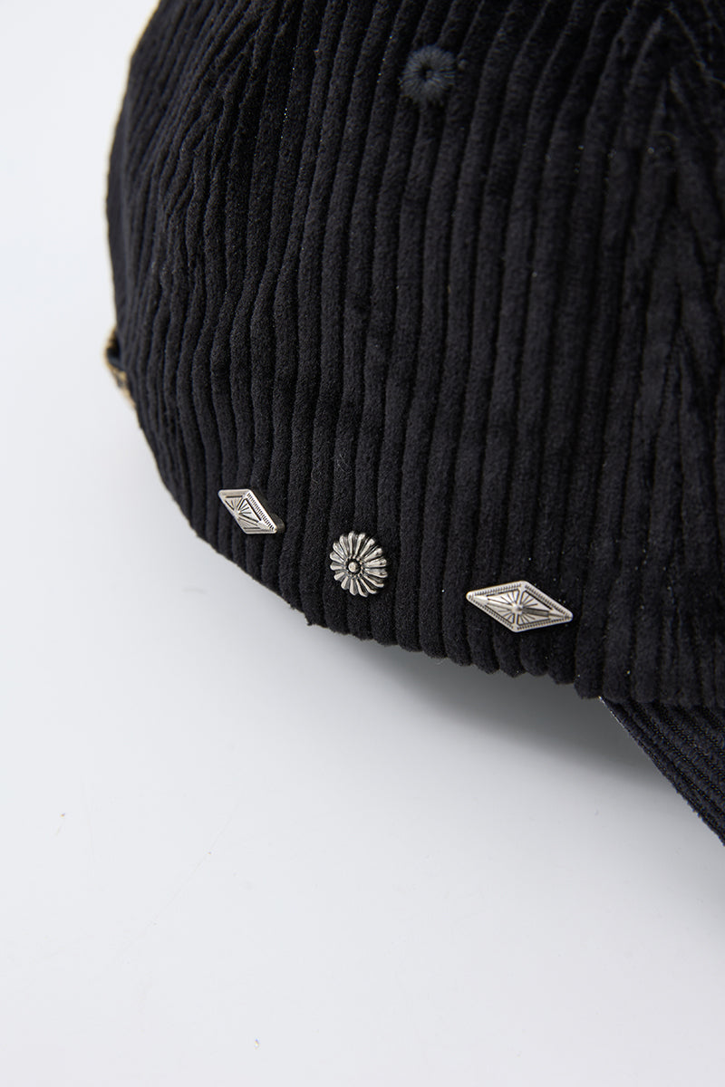 Taking a stroll in Tokyo Corduroy Cap｜Black