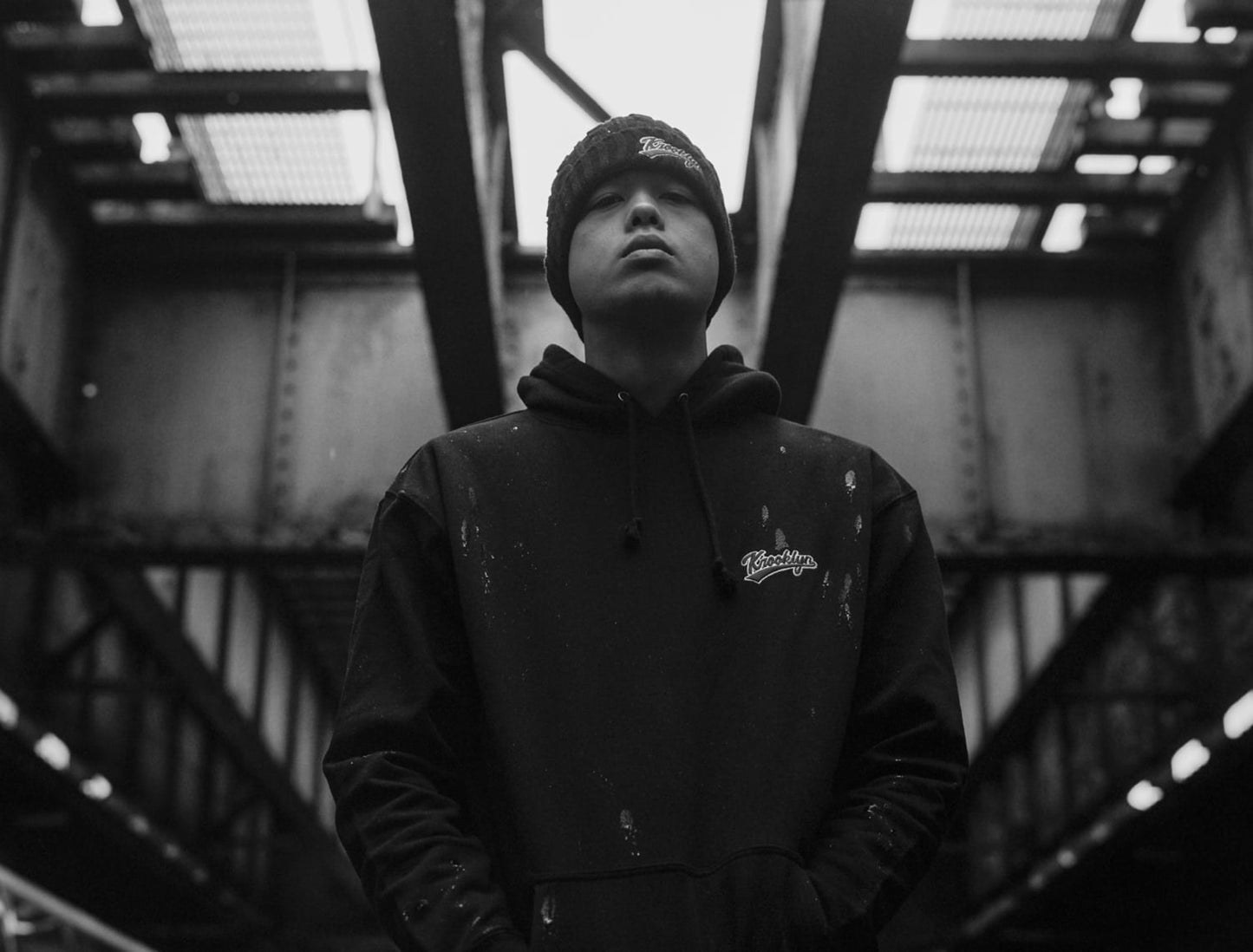 K’rooklyn LOGO HOODIE - BLACK