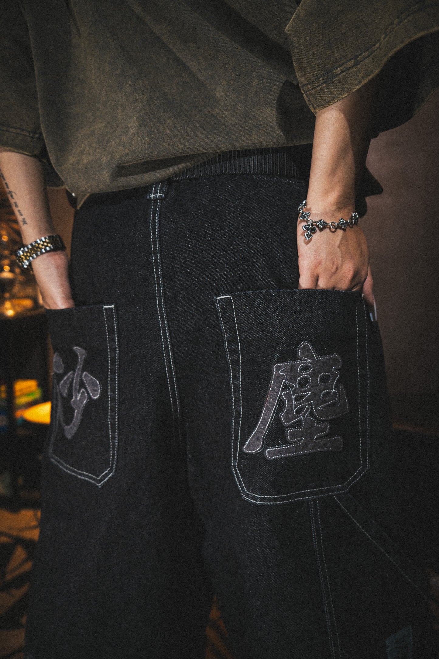 SAA1 CAN4 CROP PANTS