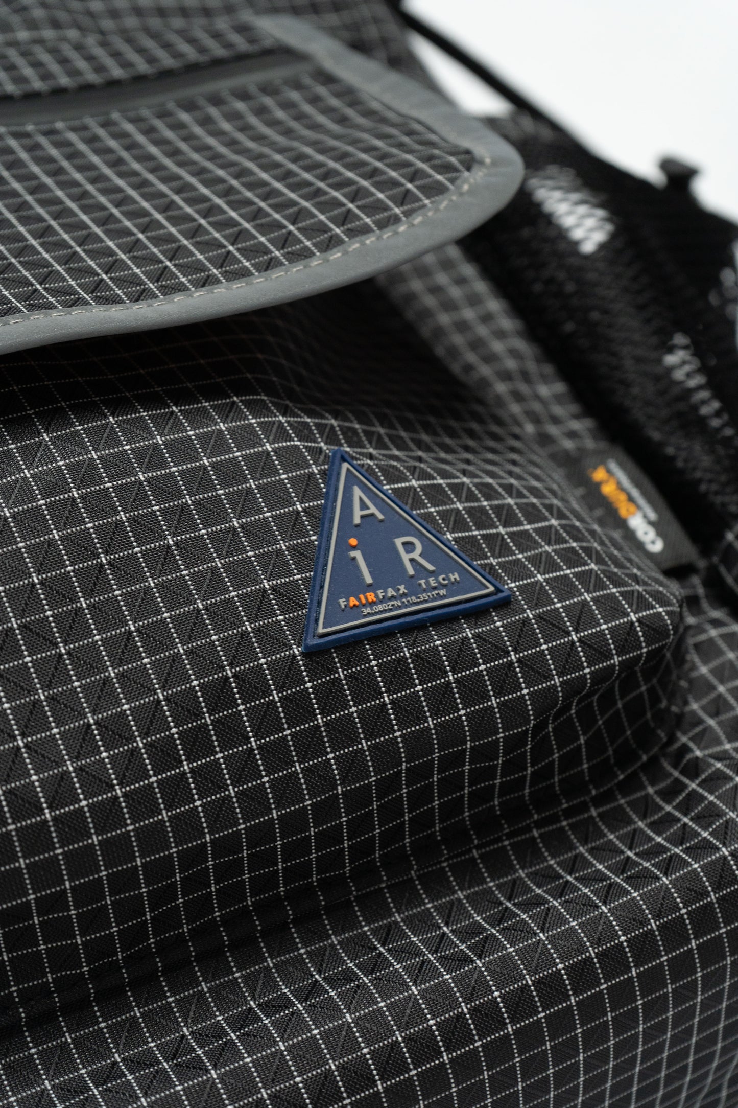 FAIRFAX DRSWSTRINGS SHOULDER BAG (CORDURA)