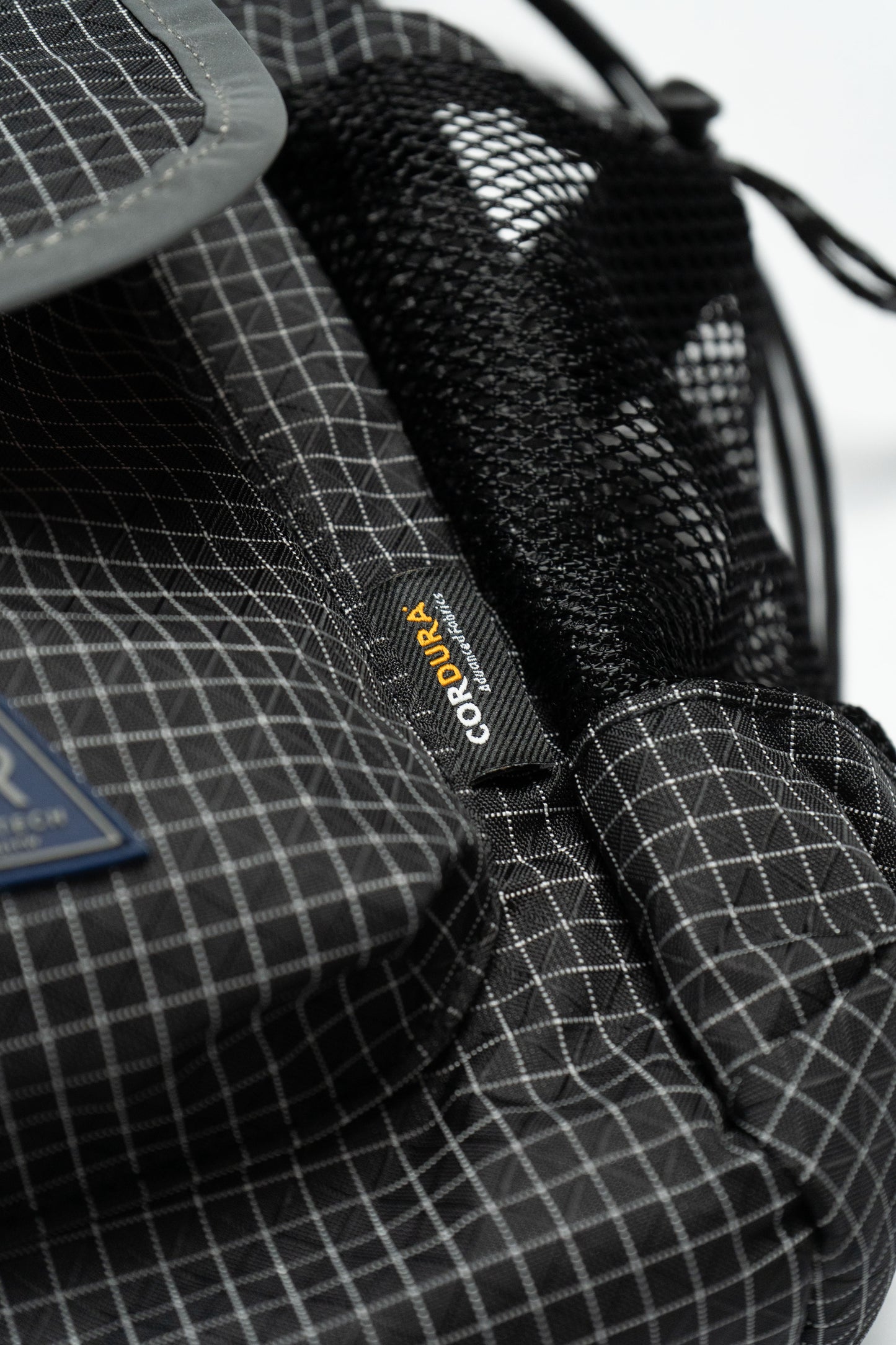 FAIRFAX DRSWSTRINGS SHOULDER BAG (CORDURA)