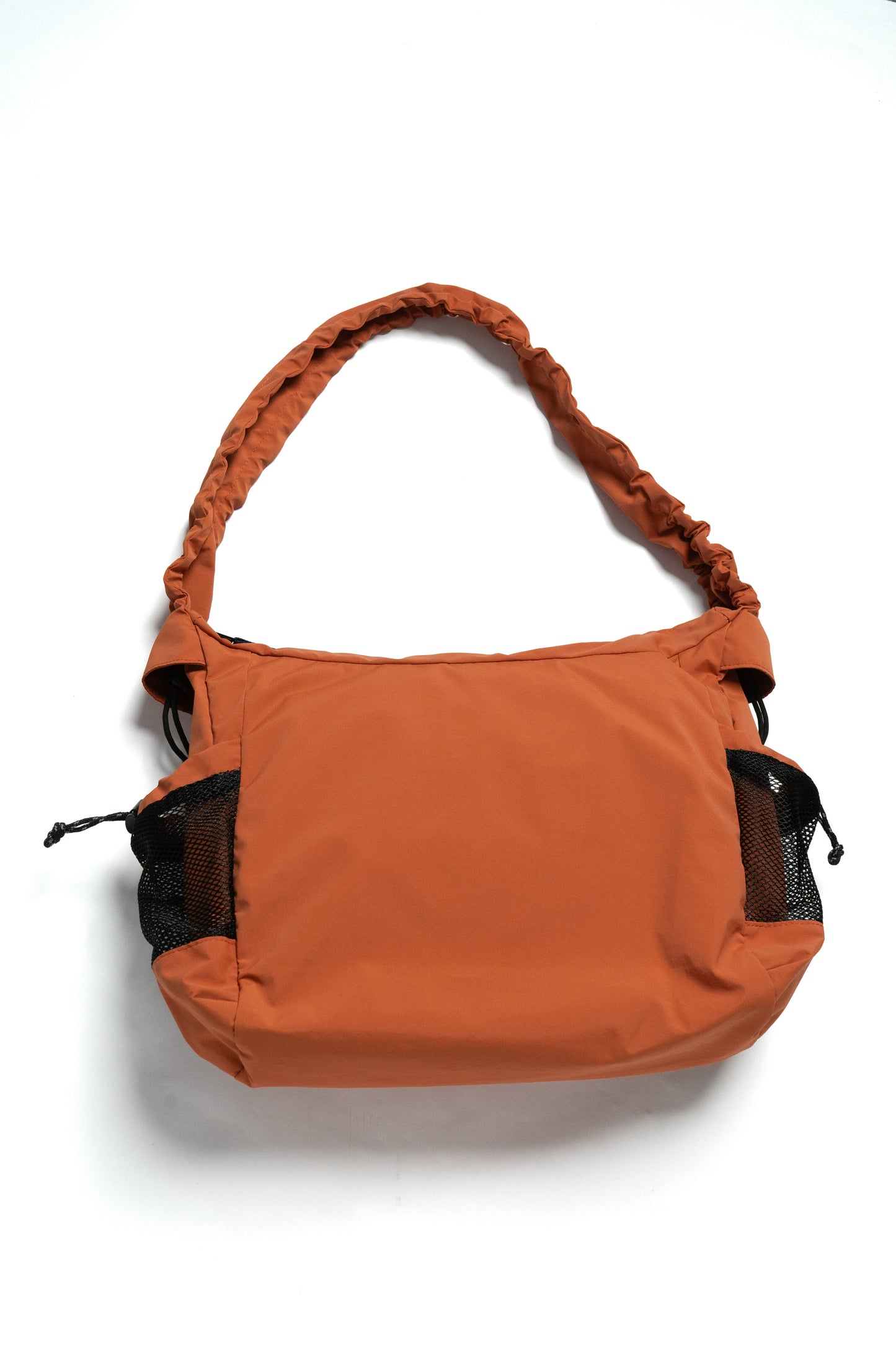 FAIRFAX DRSWSTRINGS SHOULDER BAG