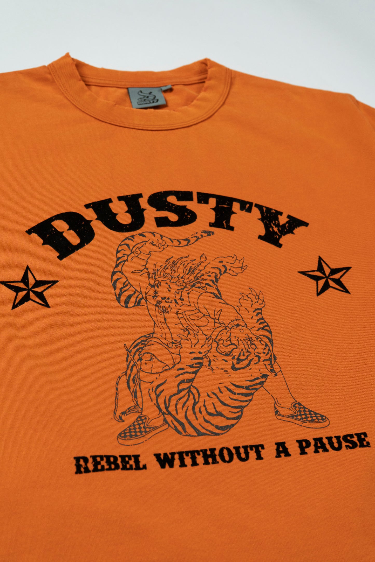 DUSTY WU SONG GRAPHIC TEE (SPECIAL EDITION)