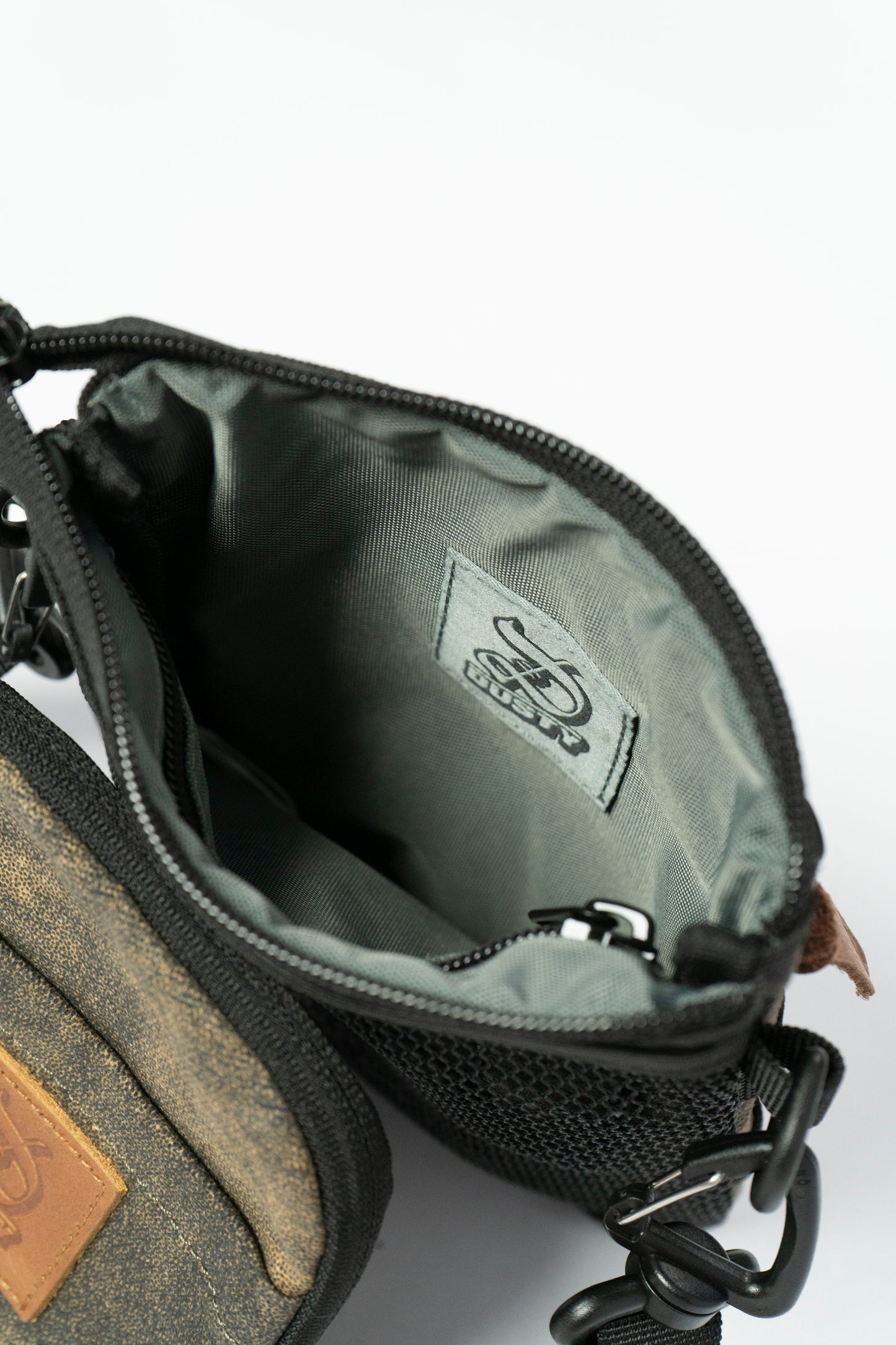DUSTY DETACHABLE SHOULDER BAG