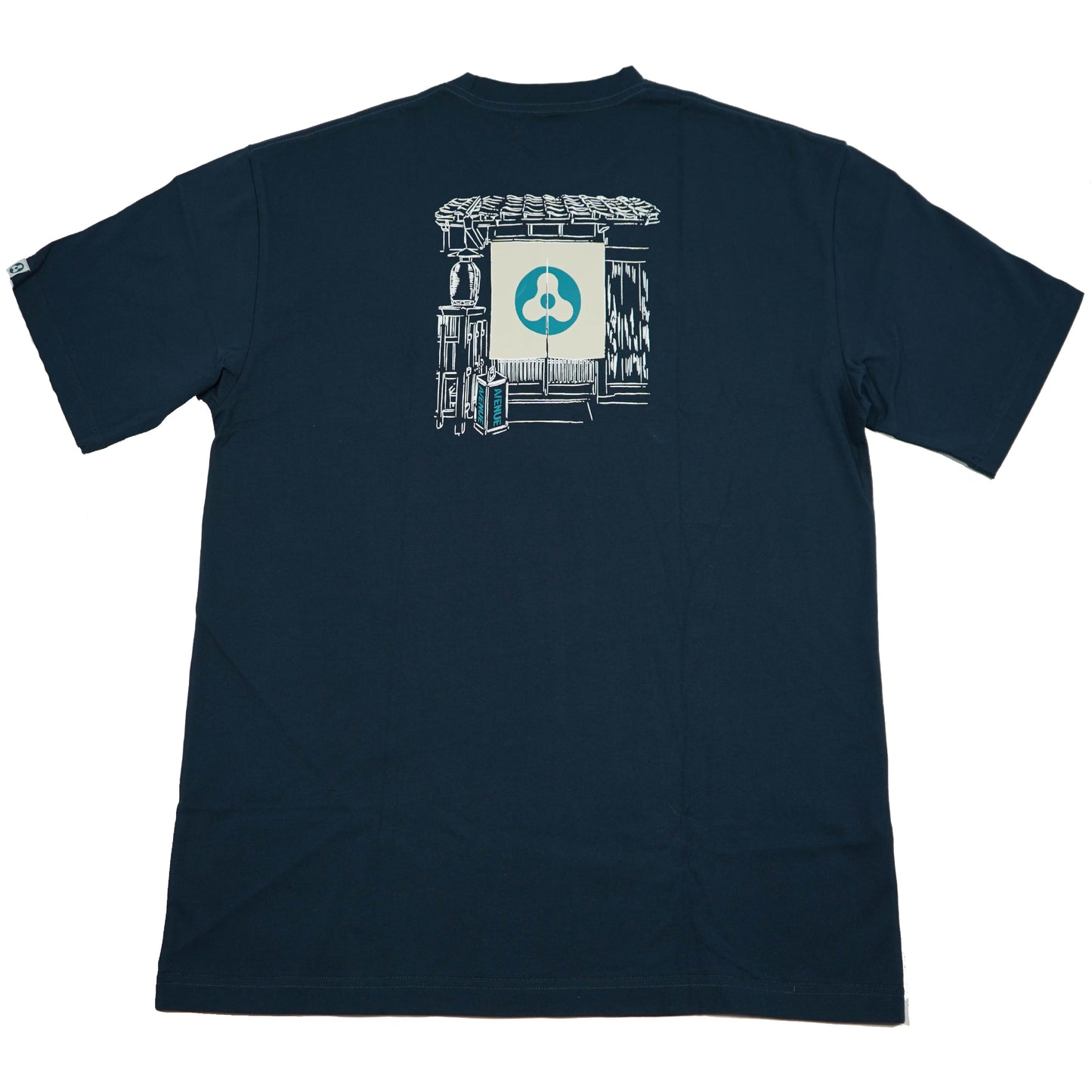 AVETE002 THATCHED ROOF TEE