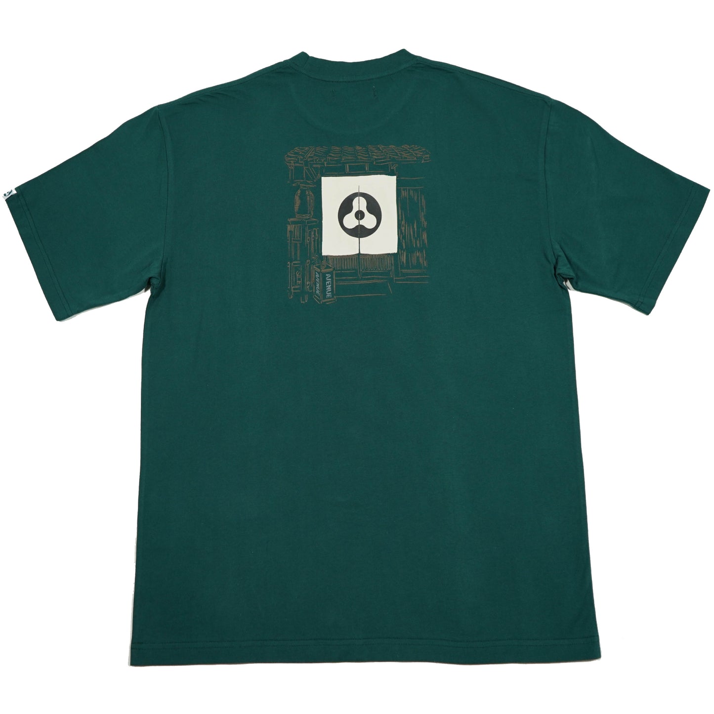 AVETE002 THATCHED ROOF TEE
