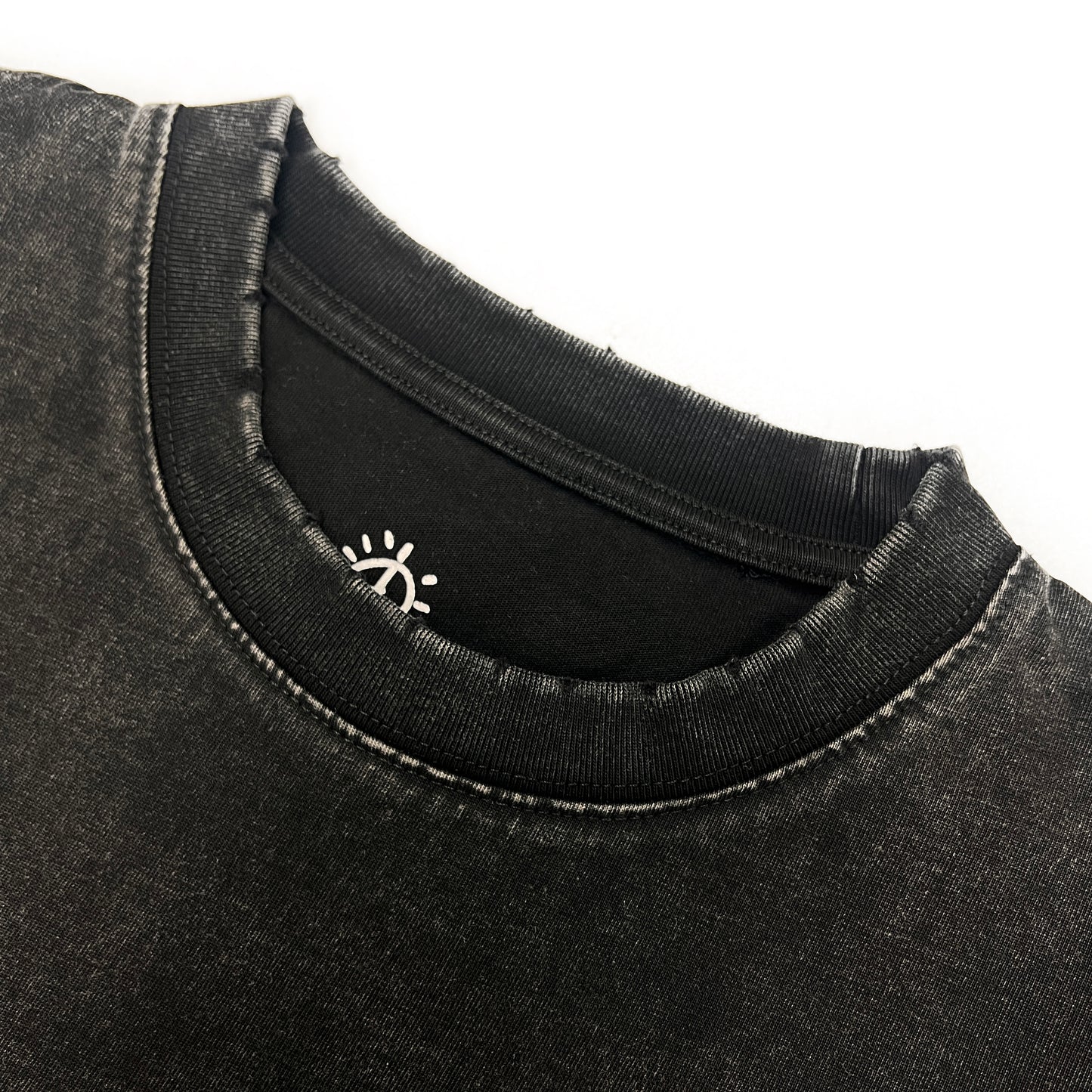 2ND CLOSET "PEACE MARIA" PRINTED WASHED T-SHIRT