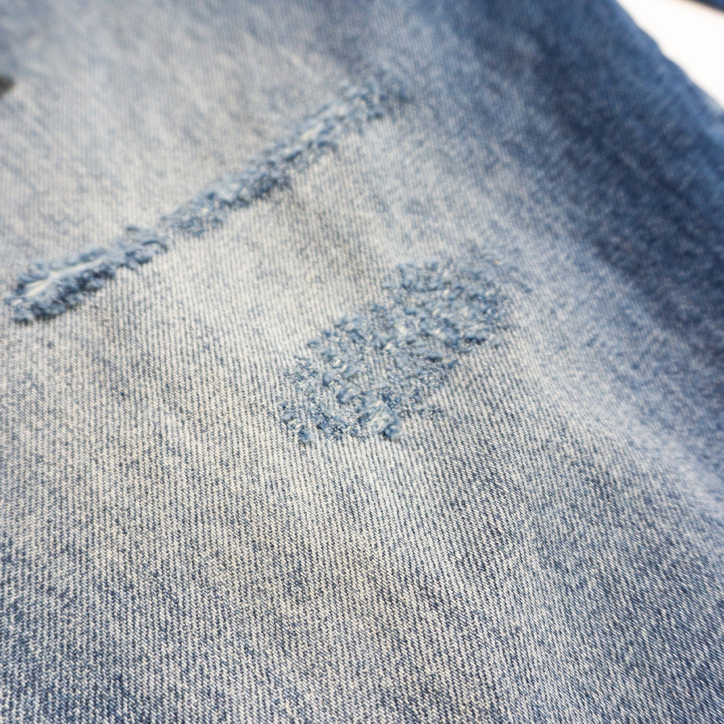 FAIRFAX DOUBLE CROSS DISTRESSED JEANS