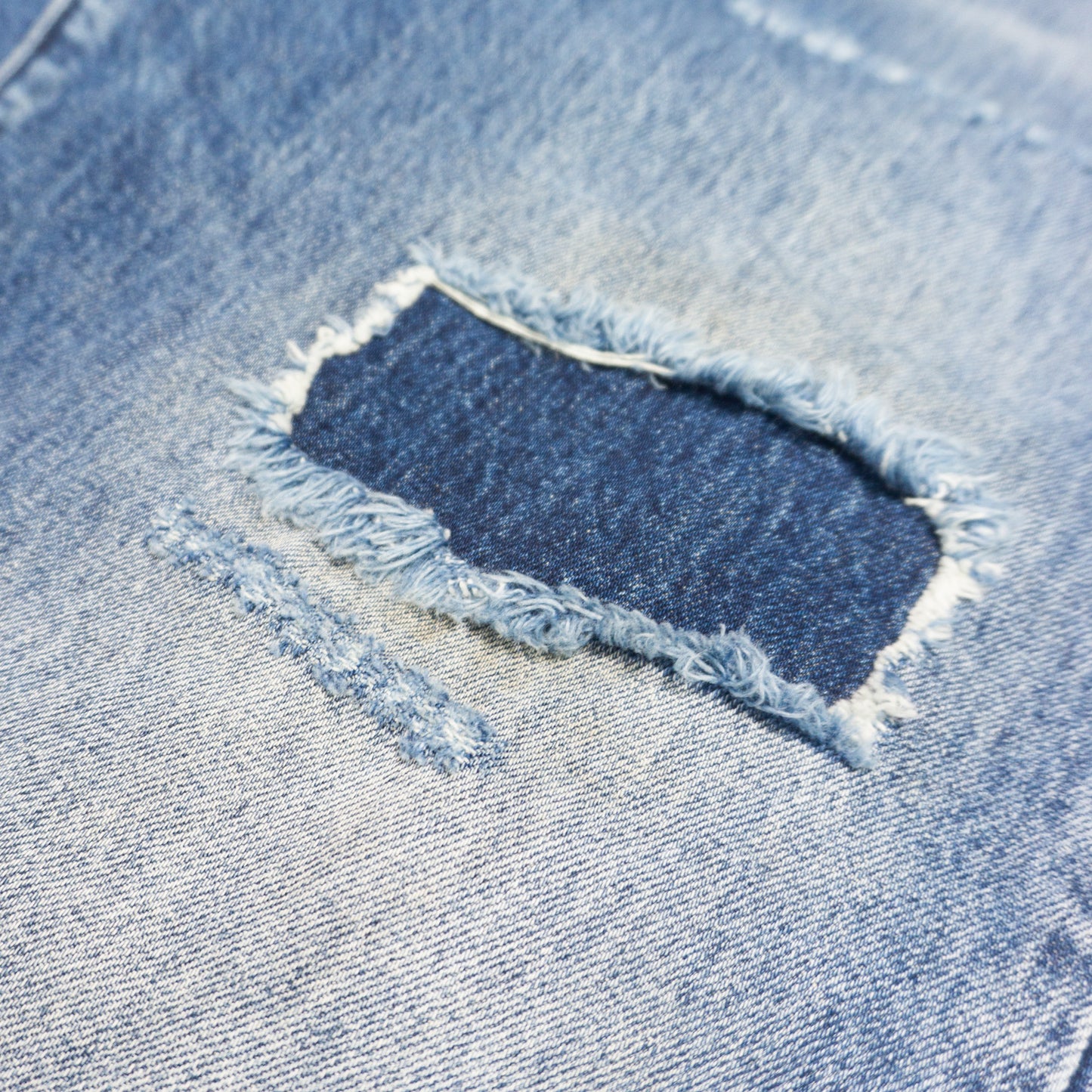 FAIRFAX DOUBLE CROSS DISTRESSED JEANS