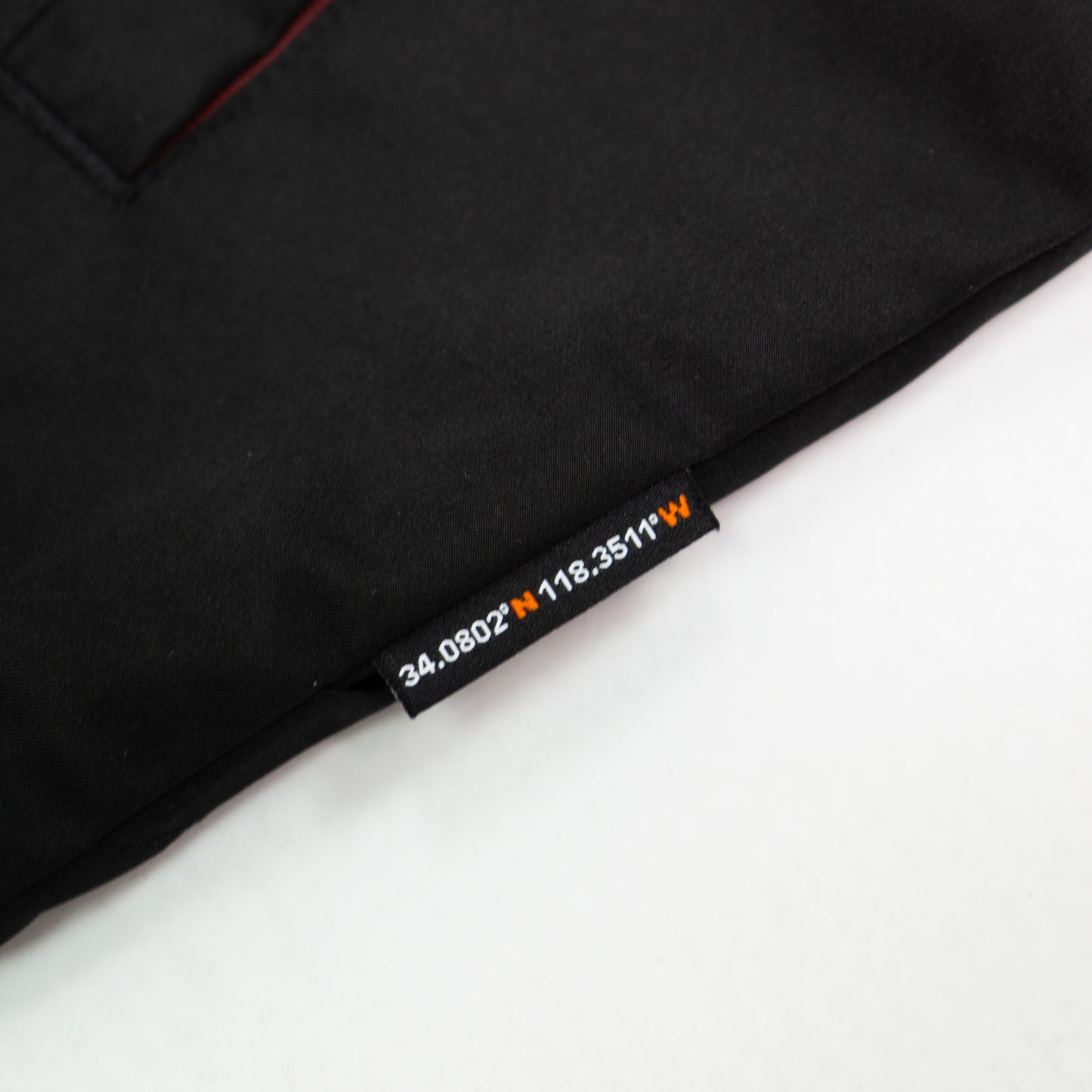 FAIRFAX ROCKER REVERSIBLE COACH JACKET BLACK/WINE