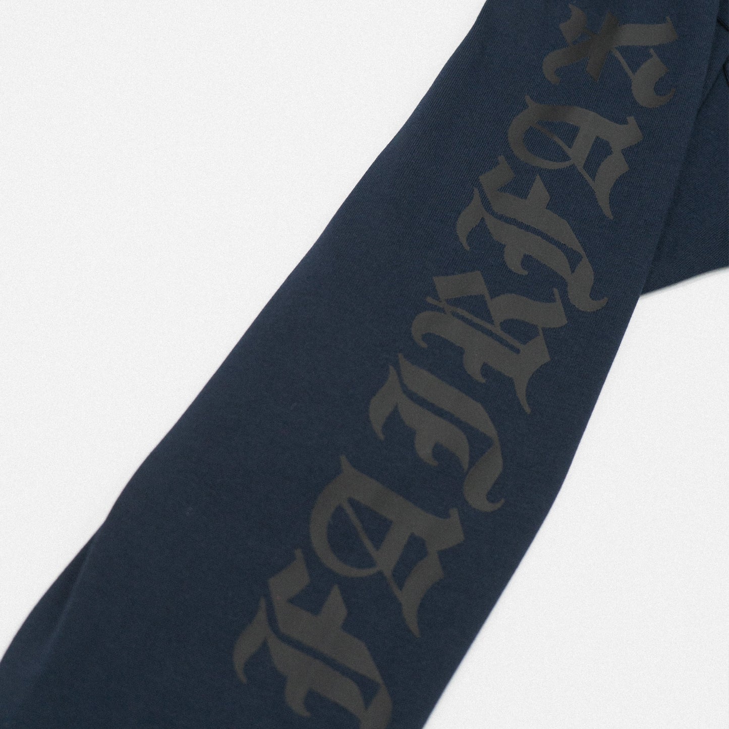 FAIRFAX ”F“ APPLIQUE L/S TEE