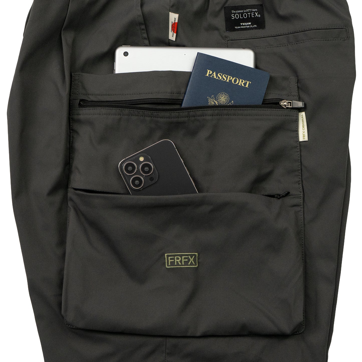 FAIRFAX SOLOTEX CARGO SHORTS