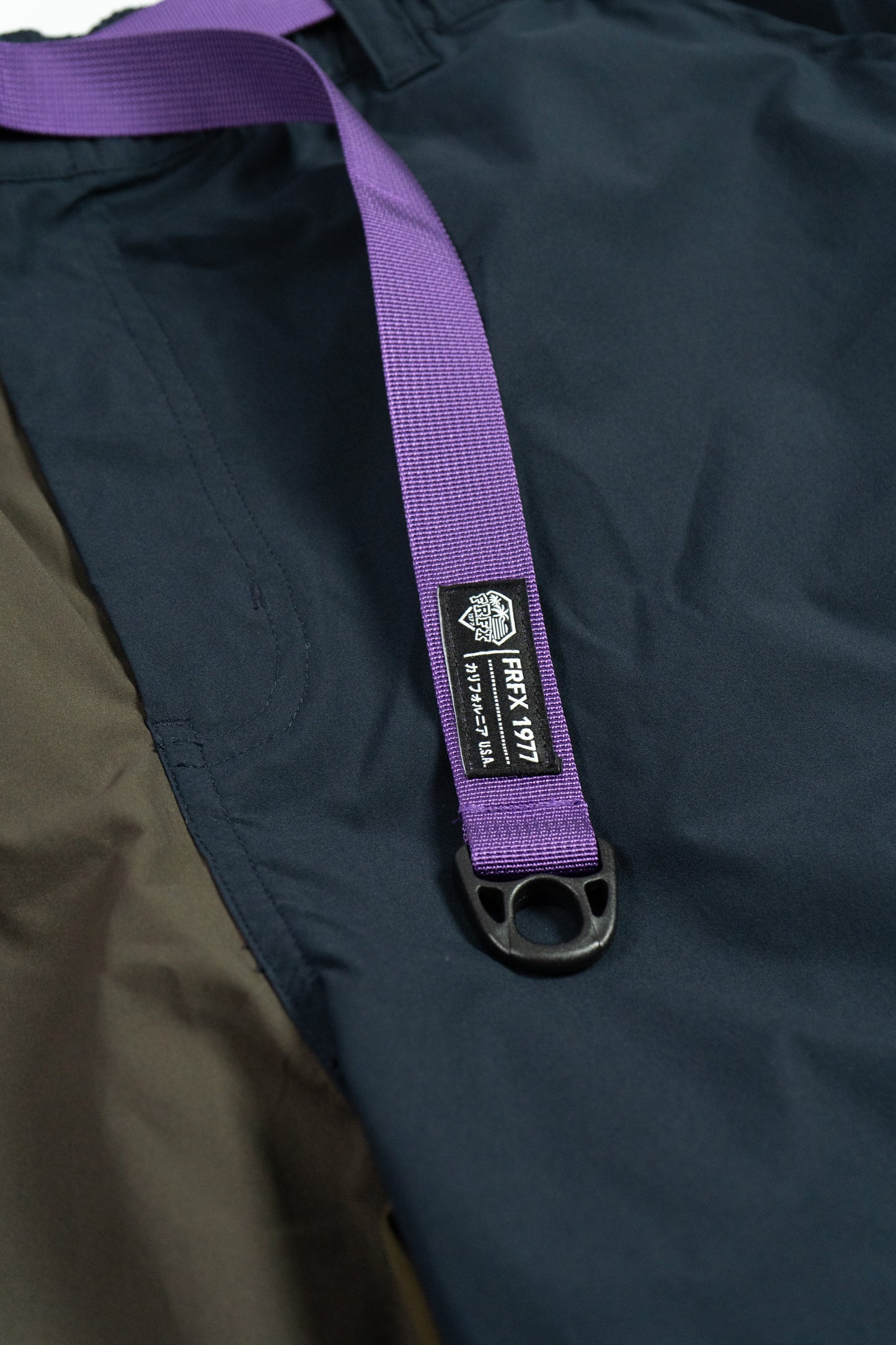 FAIRFAX TEFLON COLORBLOCK SHORTS