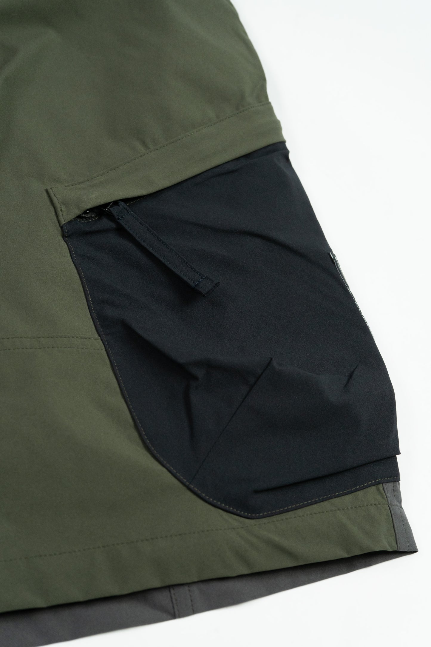 FAIRFAX TEFLON COLORBLOCK SHORTS