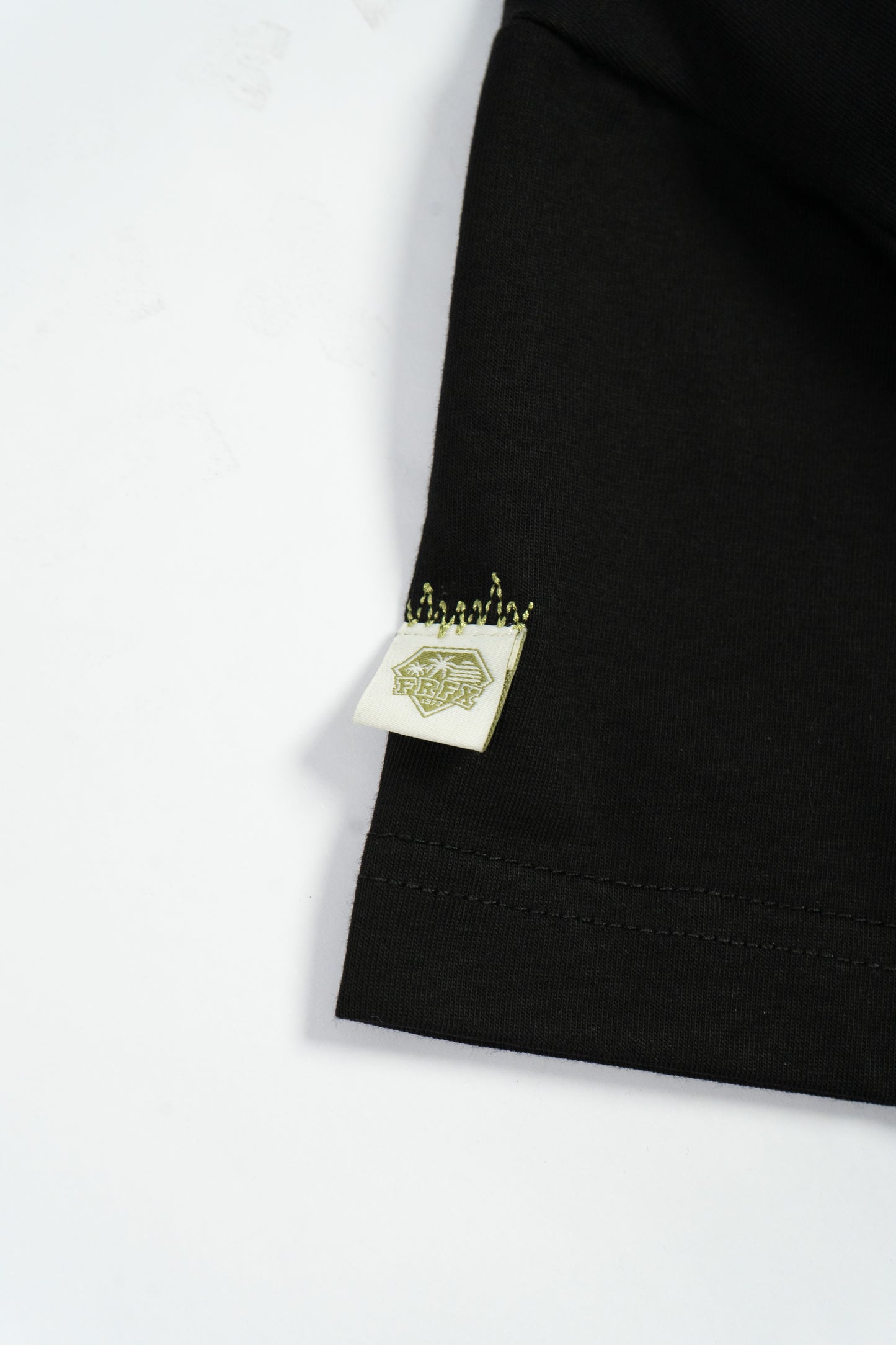 FAIRFAX SCARF TEE