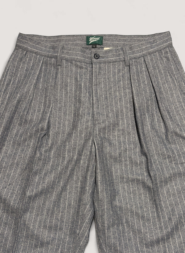 WOODBLOCK 2TUCK STRIPE WOOL TROUSER - GREY