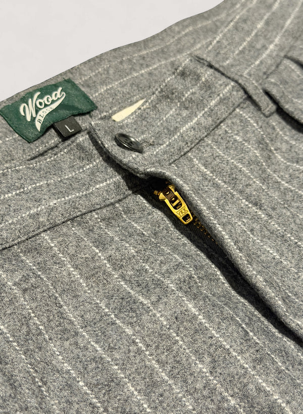 WOODBLOCK 2TUCK STRIPE WOOL TROUSER - GREY