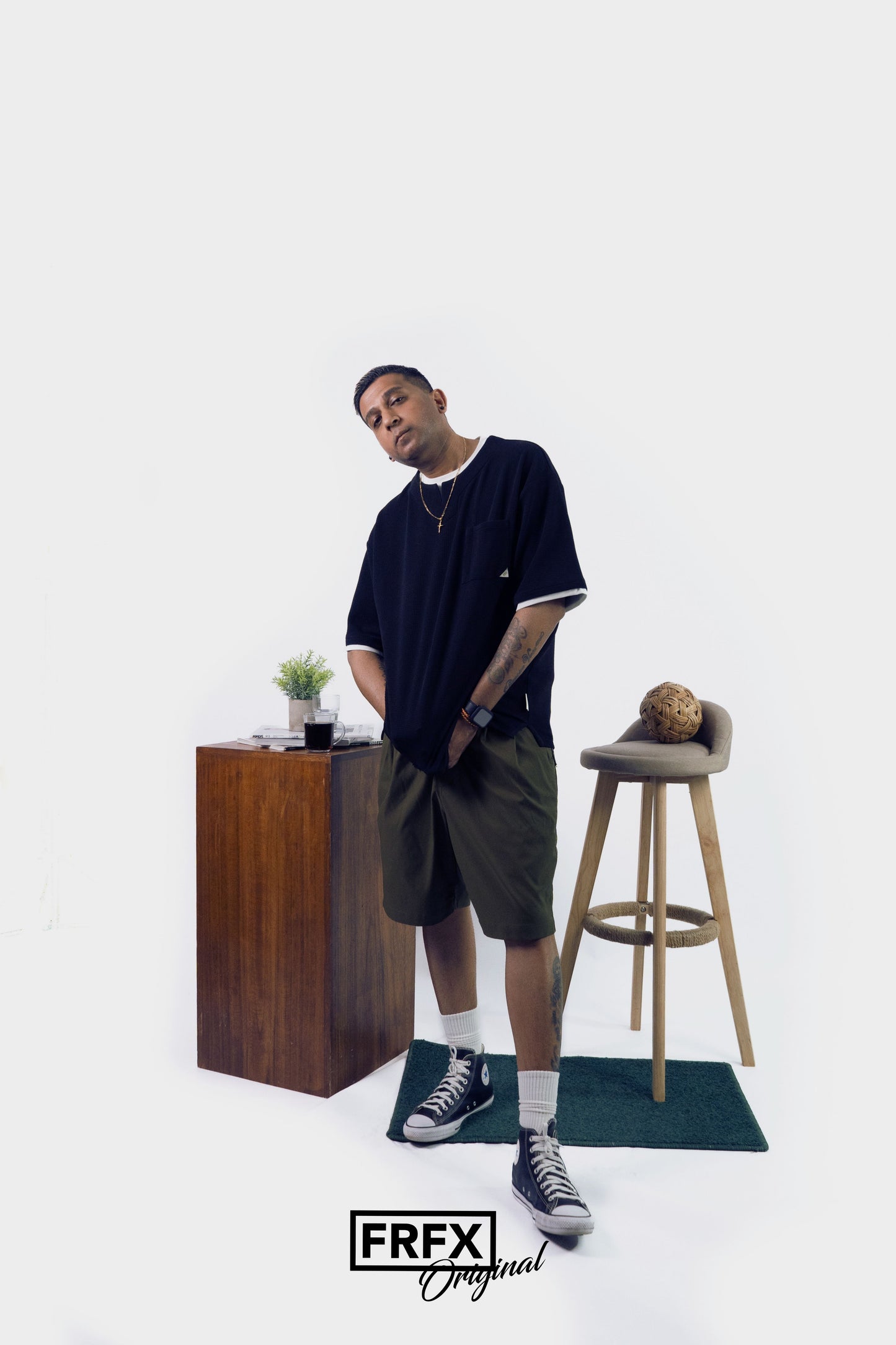 FAIRFAX LAYER V-NECK