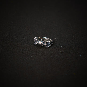 DUSTY SHINY STAR RING