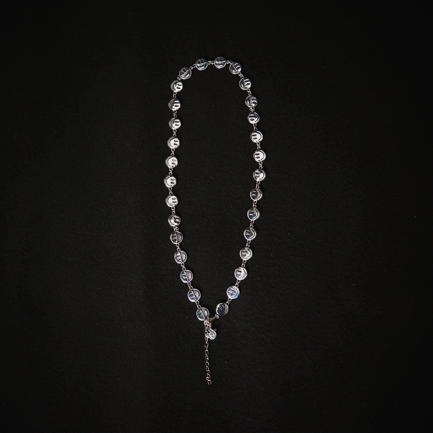 DUSTY SMILEY NECKLACE