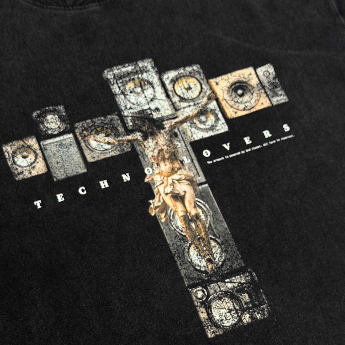 “JESUS LOVES TECHNO MUSIC”WASHED T-SHIRT