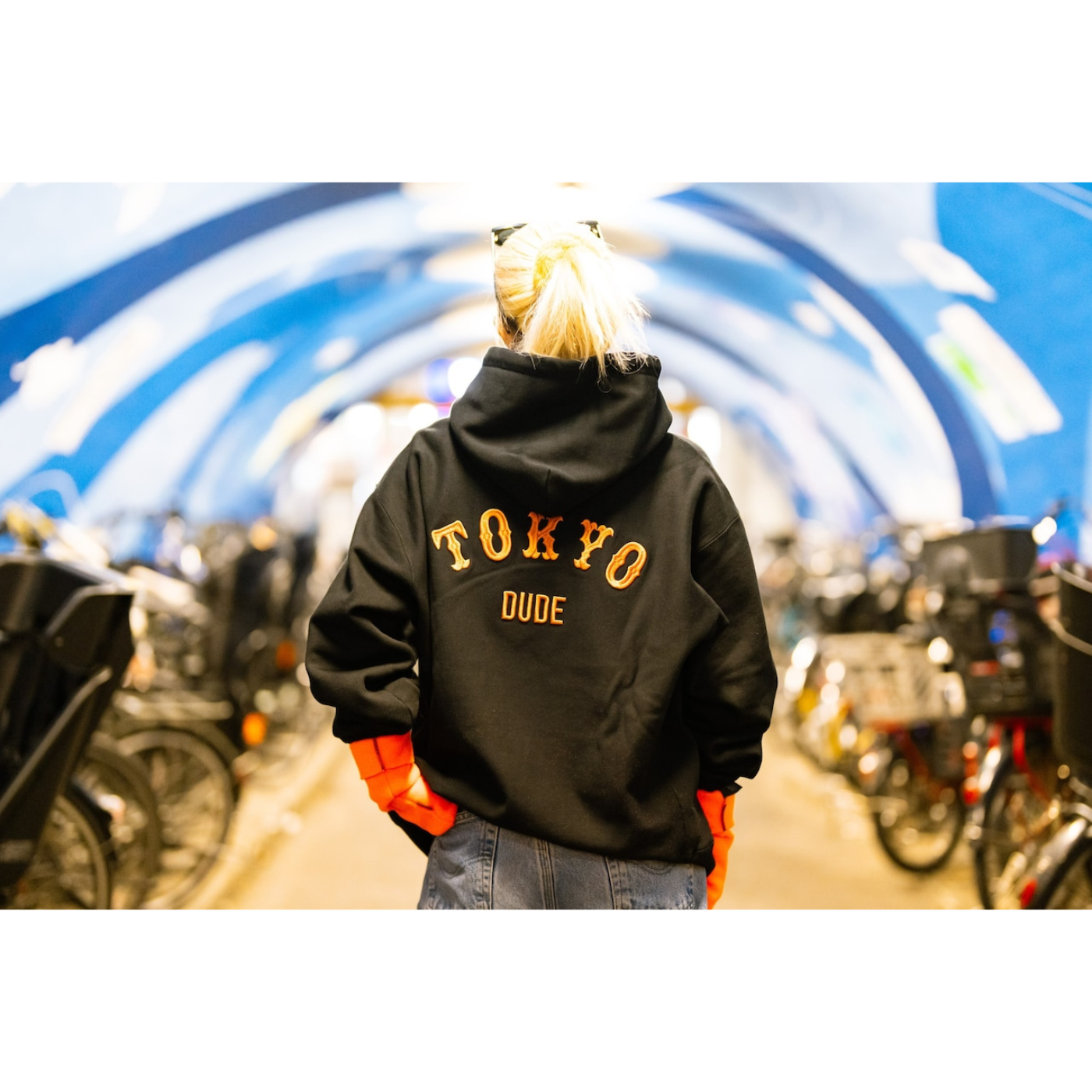 WHITE JAPAN PROJECT - TOKYO DUDE HOODIE