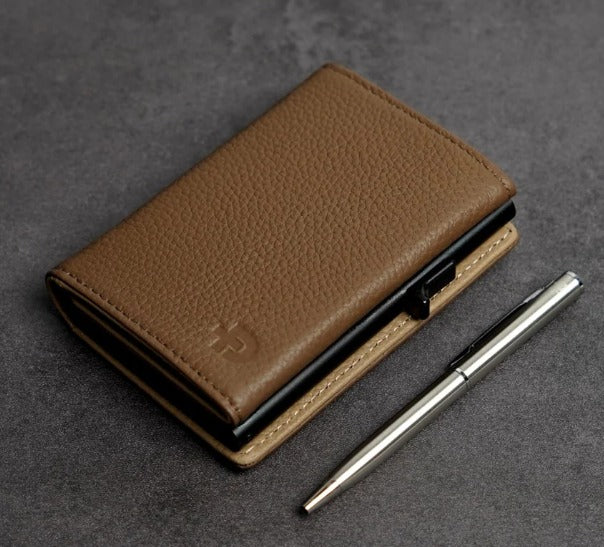 ADD1D-EXPLORER WALLET - LARGE PEBBLED LEATHER EDITION